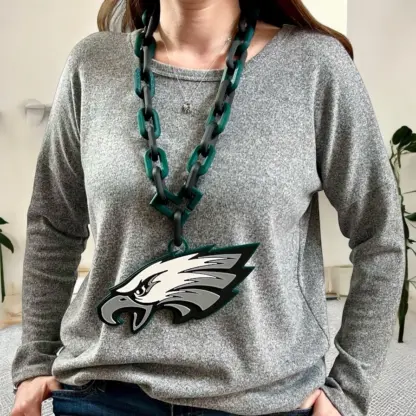 Eagles Oversized Logo Chain - Image 2